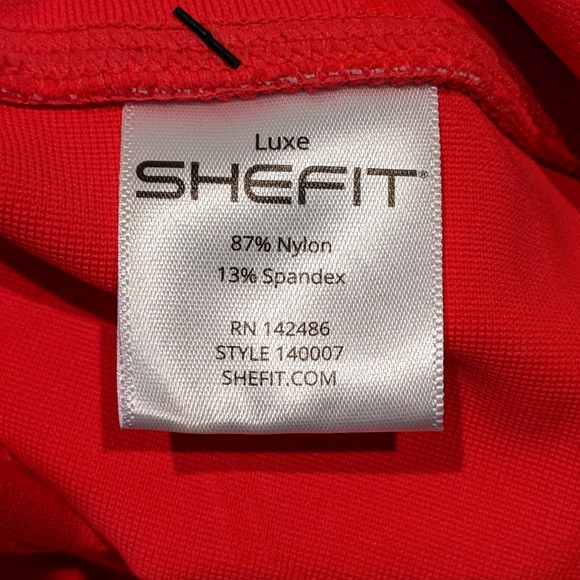 SHEFIT - Leggings w/ Pocket, Scrunchie and Mesh Laundry Bag - Picture 6 of 7